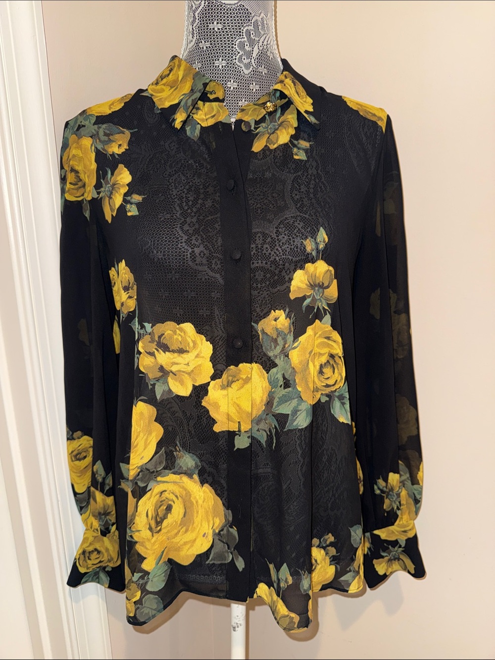 Alice and Olivia Candace Blouse size medium - Picture 5 of 9